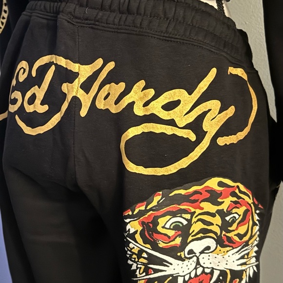 Ed Hardy Black Hoodie and Joggers with Tiger and Rose Size L - Picture 3 of 4